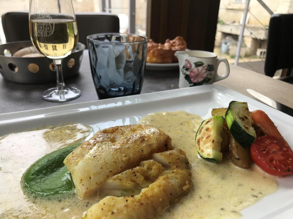 Logis Hotel - Le Relais Saint Vincent Ligny-le-Chatel ภายนอก รูปภาพ