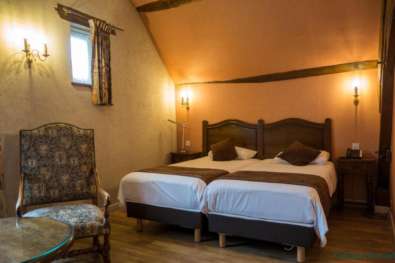 Logis Hotel - Le Relais Saint Vincent Ligny-le-Chatel ภายนอก รูปภาพ